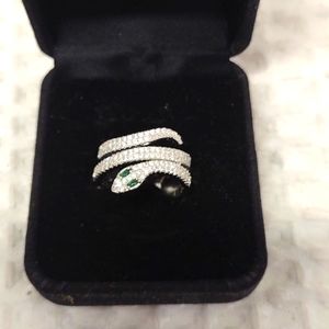 Snake w/Green Eyes Sterling Ring
